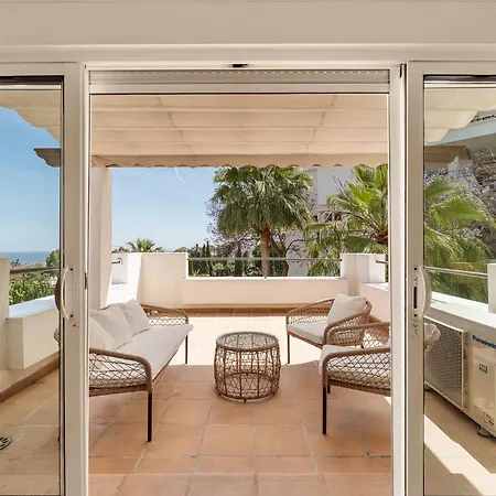 Senorio De Sea View Penthouse Apartment